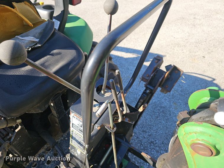 image for item EJ5642 2004 John Deere  4310 MFWD tractor