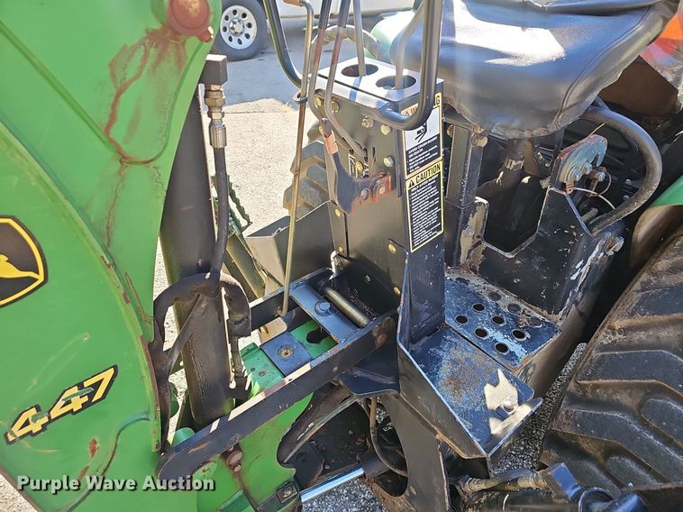 image for item EJ5642 2004 John Deere  4310 MFWD tractor