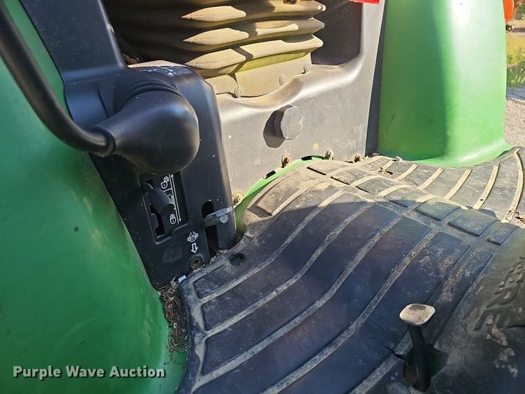 image for item EJ5642 2004 John Deere  4310 MFWD tractor