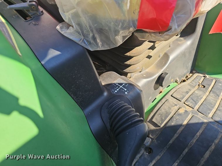 image for item EJ5642 2004 John Deere  4310 MFWD tractor