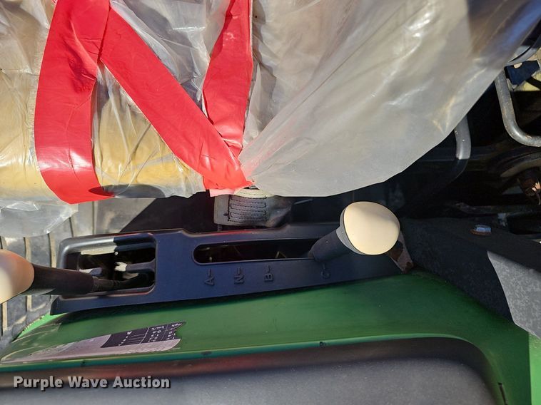 image for item EJ5642 2004 John Deere  4310 MFWD tractor