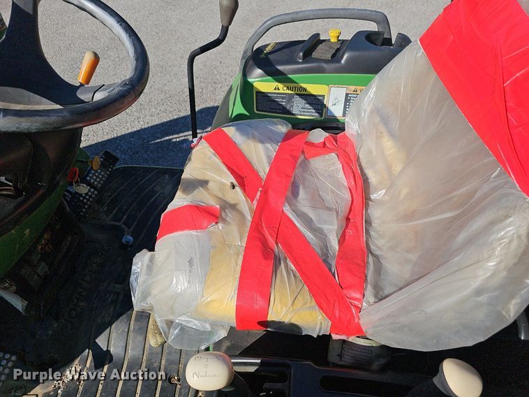 image for item EJ5642 2004 John Deere  4310 MFWD tractor