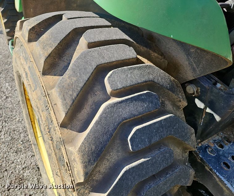 image for item EJ5642 2004 John Deere  4310 MFWD tractor