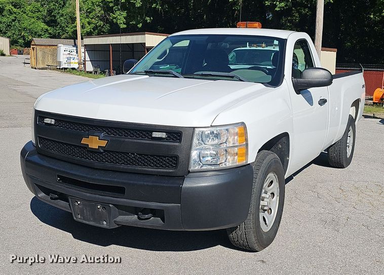 image for item EJ5643 2013 Chevrolet  Silverado 1500 pickup truck