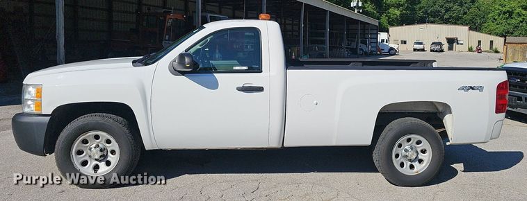 image for item EJ5643 2013 Chevrolet  Silverado 1500 pickup truck