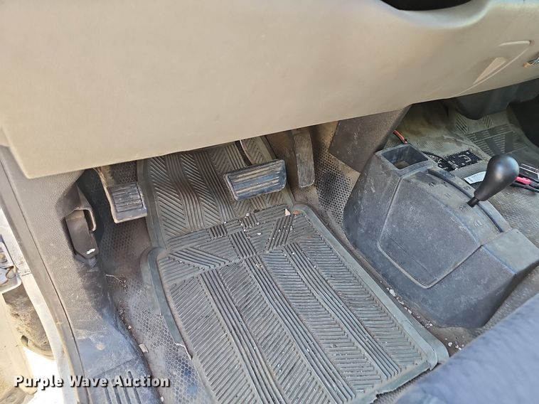 image for item EJ5643 2013 Chevrolet  Silverado 1500 pickup truck