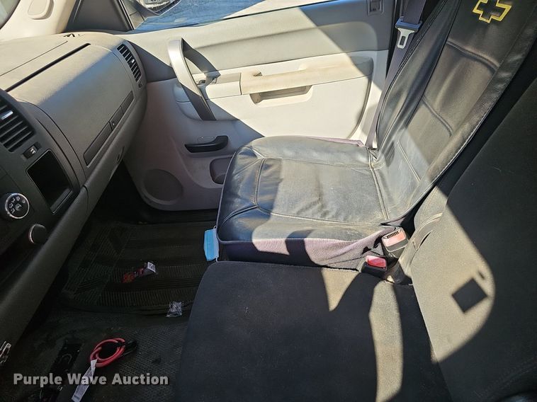 image for item EJ5643 2013 Chevrolet  Silverado 1500 pickup truck