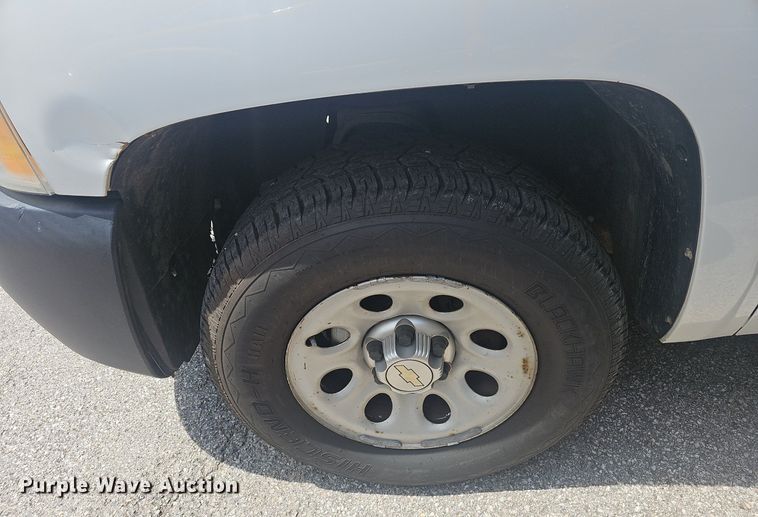 image for item EJ5643 2013 Chevrolet  Silverado 1500 pickup truck