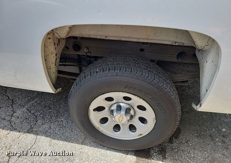 image for item EJ5643 2013 Chevrolet  Silverado 1500 pickup truck