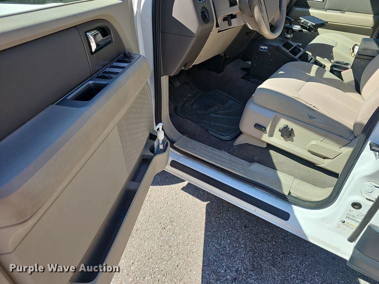 image for item EJ5647 2010 Ford Expedition XLT SUV