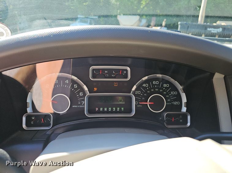 image for item EJ5647 2010 Ford Expedition XLT SUV