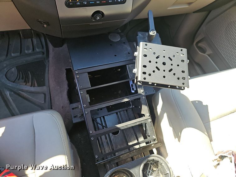 image for item EJ5647 2010 Ford Expedition XLT SUV