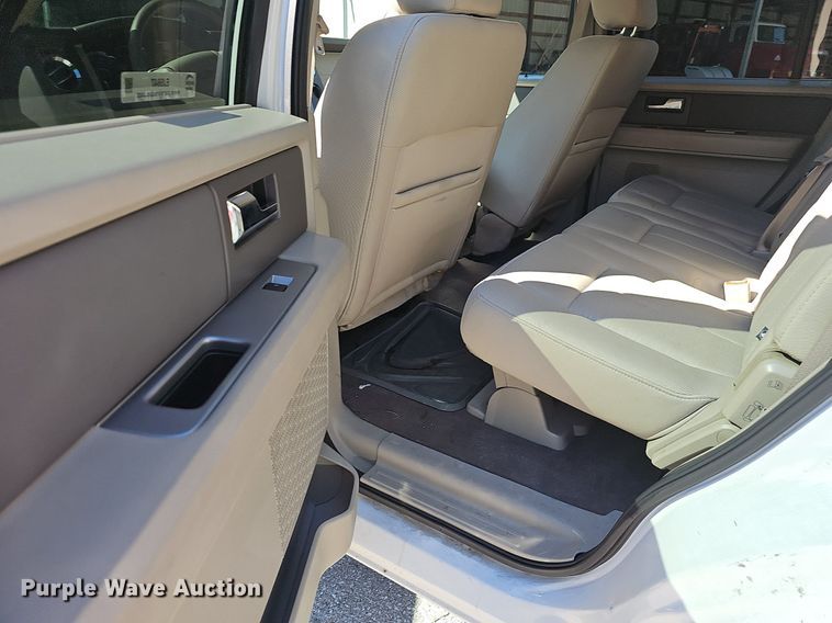 image for item EJ5647 2010 Ford Expedition XLT SUV