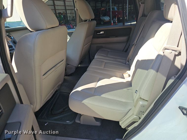 image for item EJ5647 2010 Ford Expedition XLT SUV