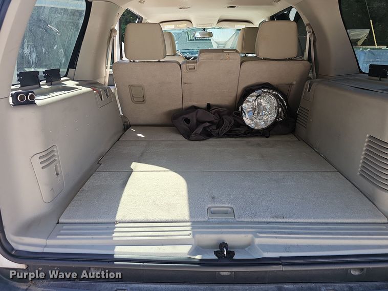 image for item EJ5647 2010 Ford Expedition XLT SUV