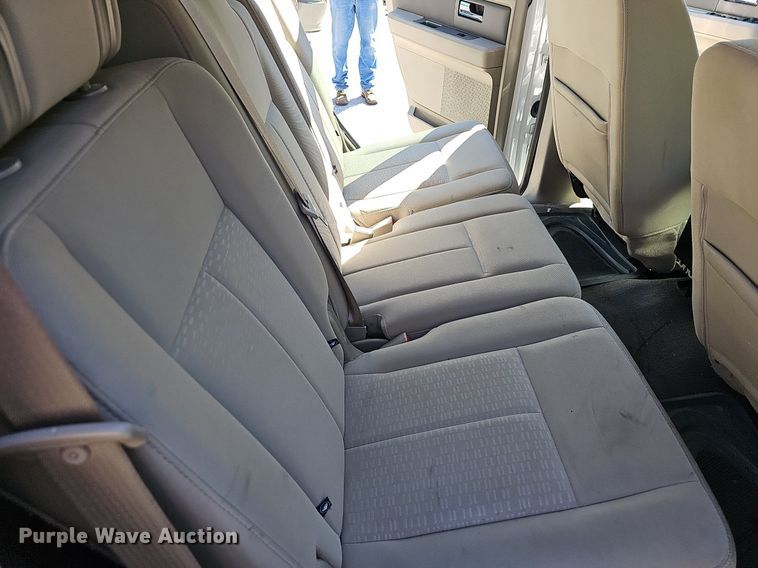 image for item EJ5647 2010 Ford Expedition XLT SUV