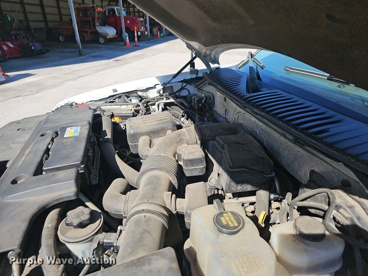 image for item EJ5647 2010 Ford Expedition XLT SUV