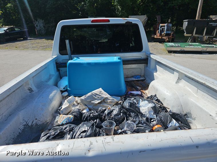 image for item EJ5648 2006 Ford  Ranger XLT SuperCab pickup truck