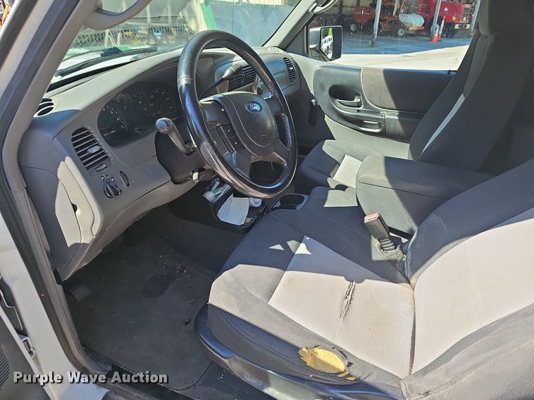 image for item EJ5648 2006 Ford  Ranger XLT SuperCab pickup truck