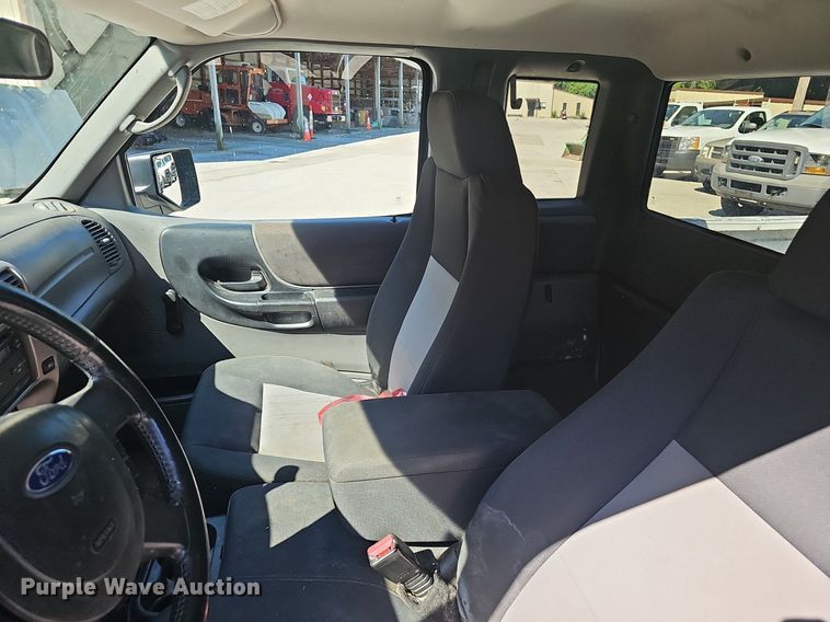 image for item EJ5648 2006 Ford  Ranger XLT SuperCab pickup truck