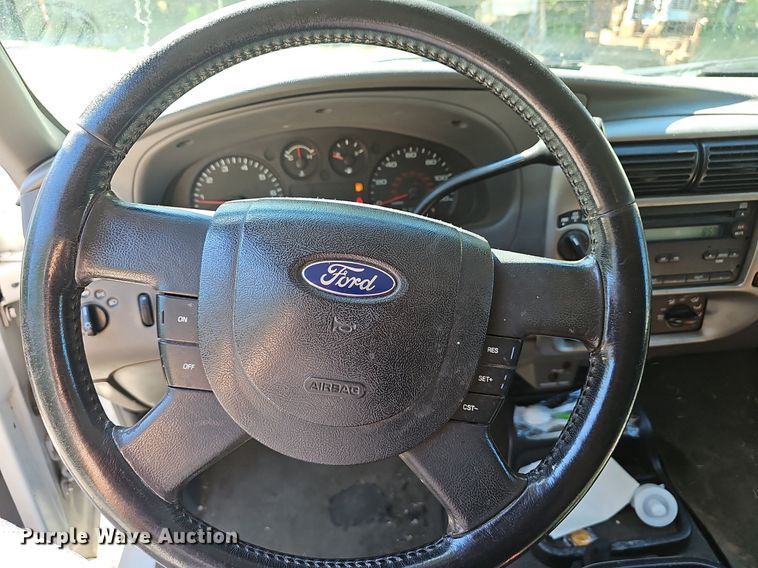 image for item EJ5648 2006 Ford  Ranger XLT SuperCab pickup truck