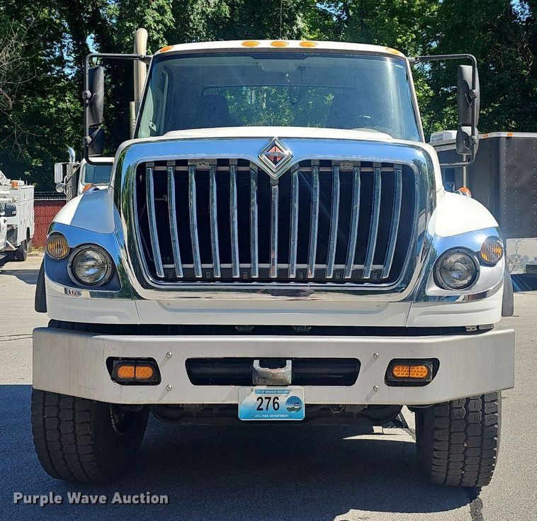 image for item EJ5652 2012 International  WorkStar 7500 truck cab and chassis