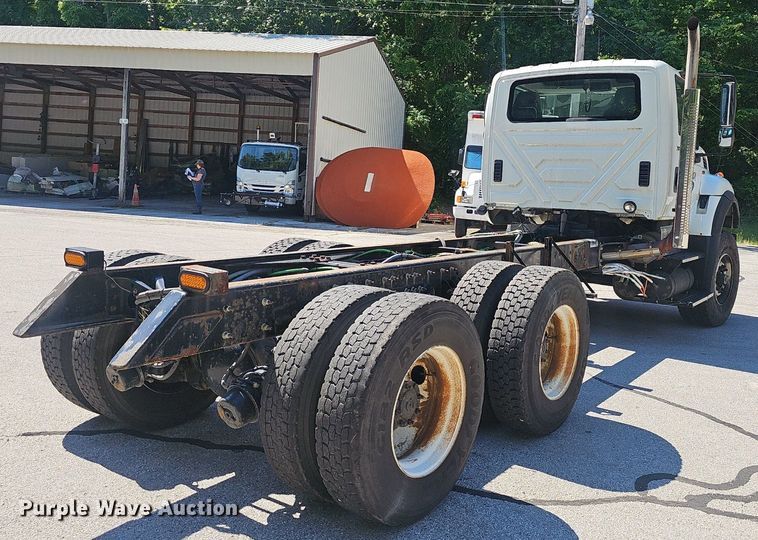 image for item EJ5652 2012 International  WorkStar 7500 truck cab and chassis