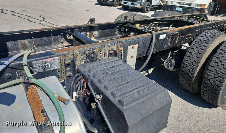 image for item EJ5652 2012 International  WorkStar 7500 truck cab and chassis