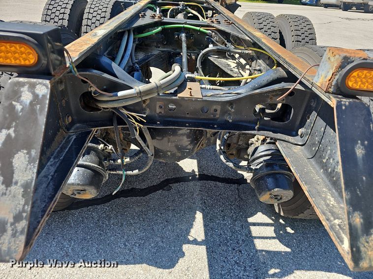 image for item EJ5652 2012 International  WorkStar 7500 truck cab and chassis