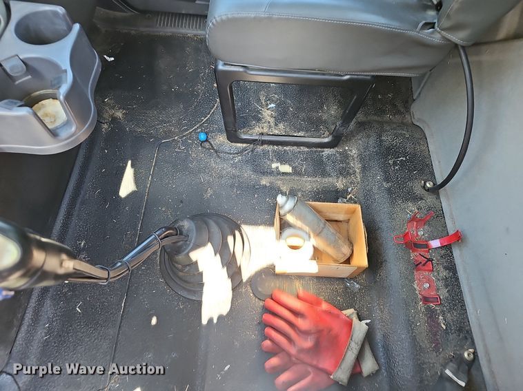 image for item EJ5652 2012 International  WorkStar 7500 truck cab and chassis