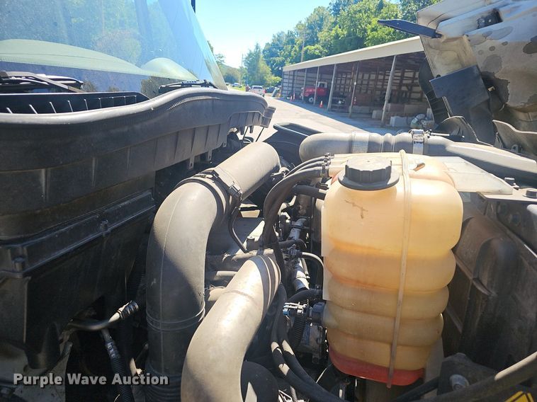 image for item EJ5652 2012 International  WorkStar 7500 truck cab and chassis