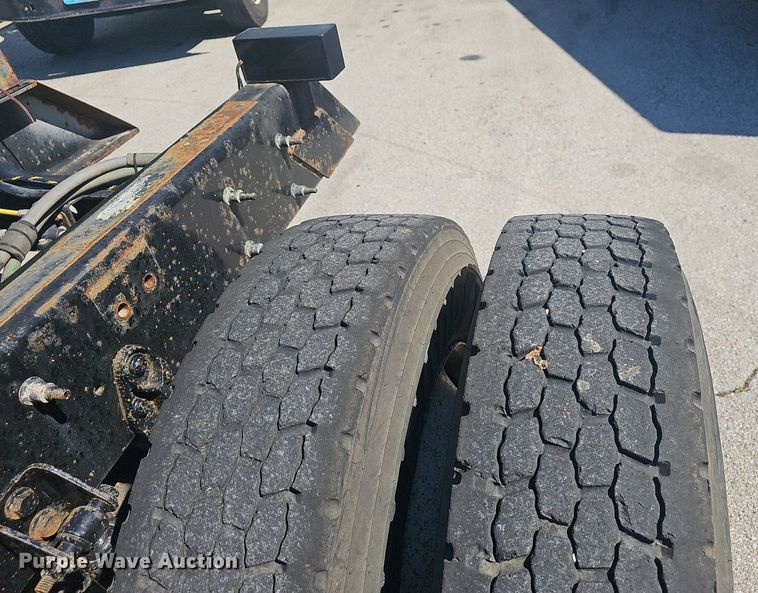 image for item EJ5652 2012 International  WorkStar 7500 truck cab and chassis