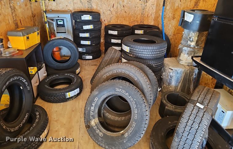 image for item EJ5657 (35) tires 