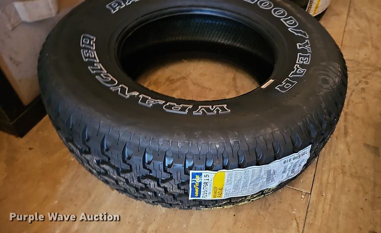 image for item EJ5657 (35) tires 