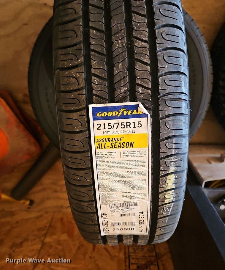 image for item EJ5657 (35) tires 