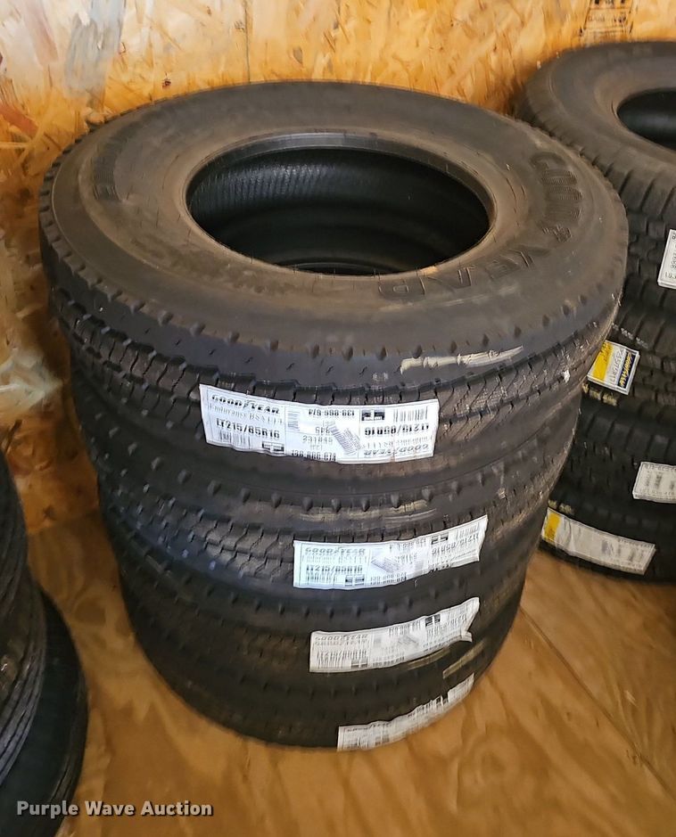 image for item EJ5657 (35) tires 