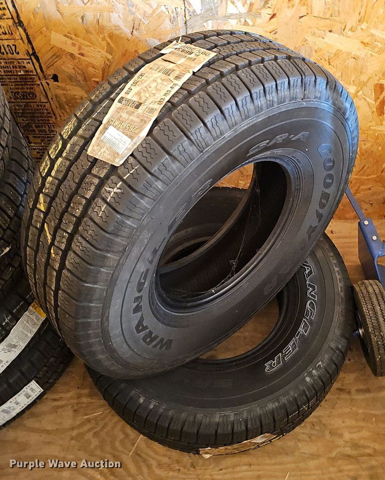 image for item EJ5657 (35) tires 