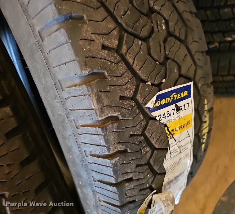 image for item EJ5657 (35) tires 