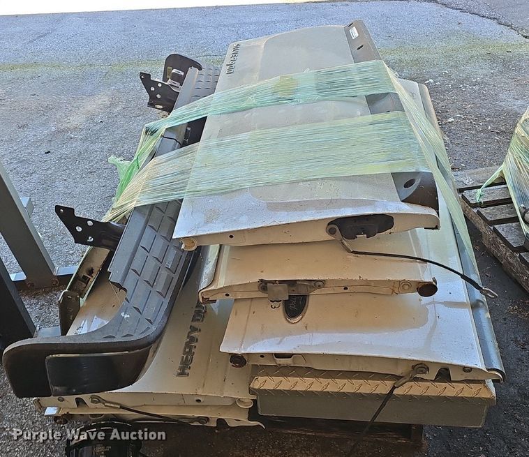 image for item EJ5658 Pickup truck parts