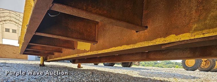 image for item EJ5664 1975 Transport Trailers  CR36XF equipment trailer