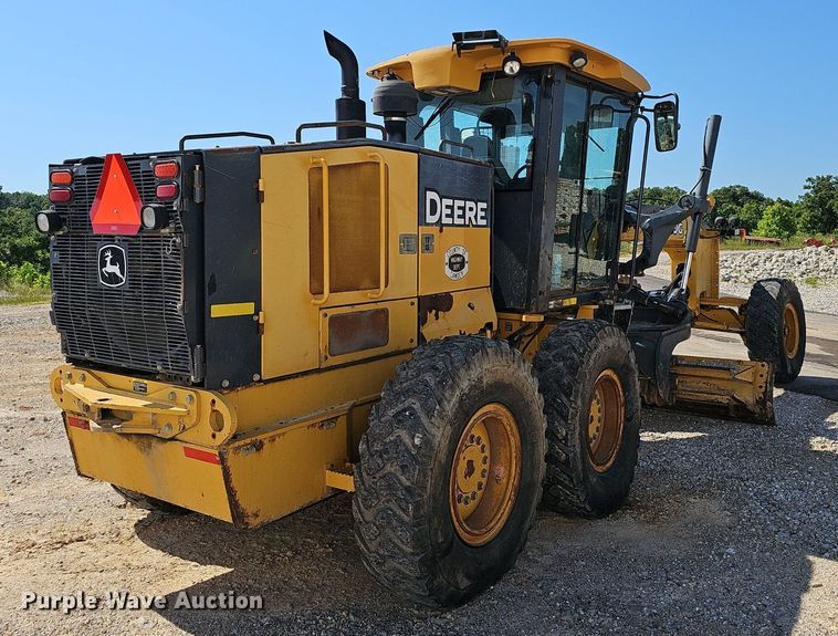 image for item EJ5666 2009 John Deere 770G motor grader