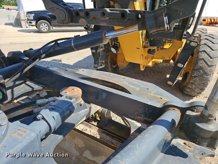 image for item EJ5666 2009 John Deere 770G motor grader