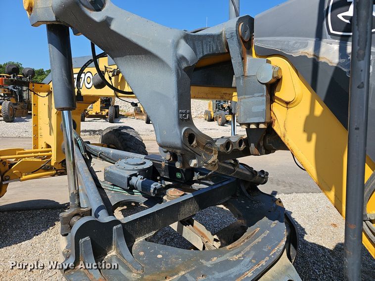 image for item EJ5666 2009 John Deere 770G motor grader