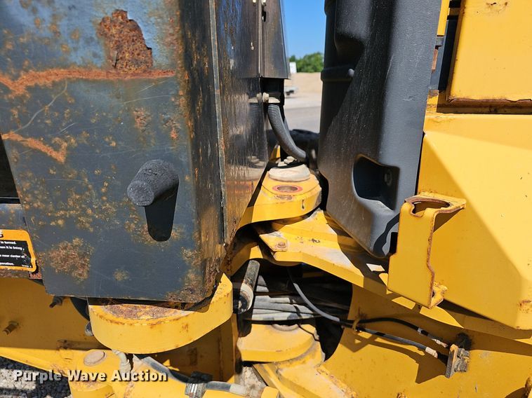 image for item EJ5666 2009 John Deere 770G motor grader