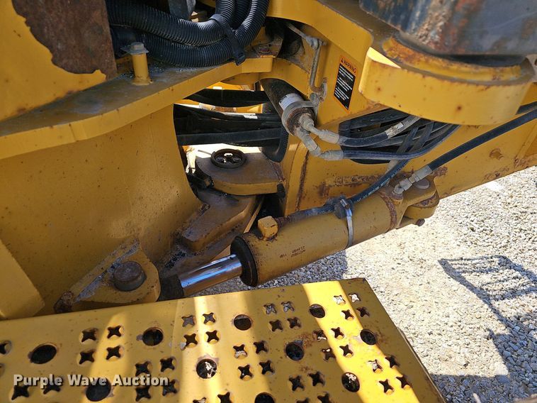 image for item EJ5666 2009 John Deere 770G motor grader