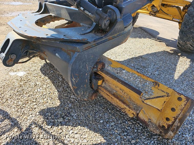 image for item EJ5666 2009 John Deere 770G motor grader