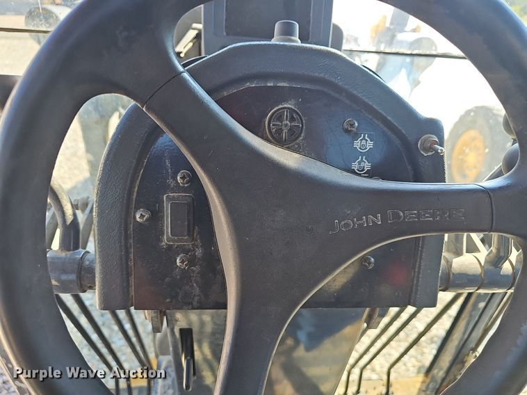 image for item EJ5666 2009 John Deere 770G motor grader