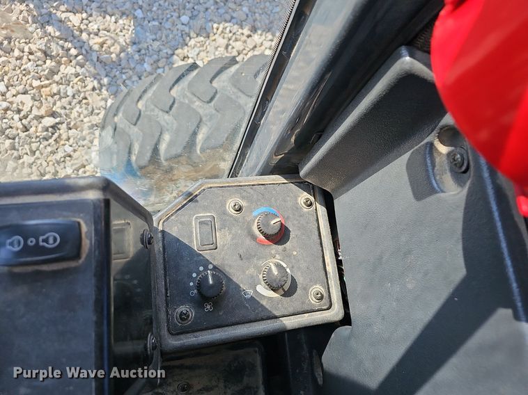 image for item EJ5666 2009 John Deere 770G motor grader