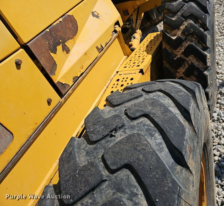 image for item EJ5666 2009 John Deere 770G motor grader