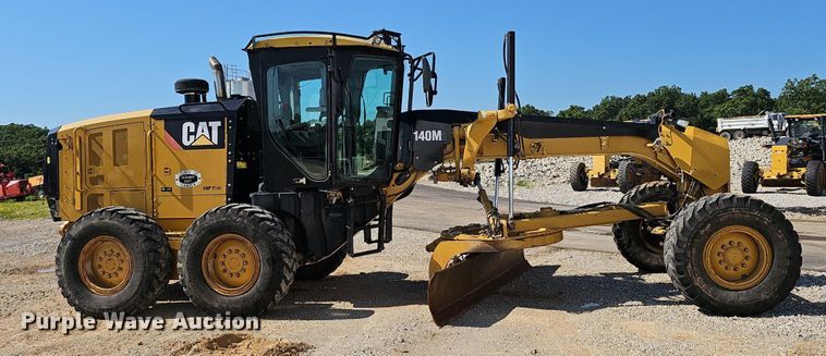 image for item EJ5667 2011 Caterpillar  140M2 motor grader